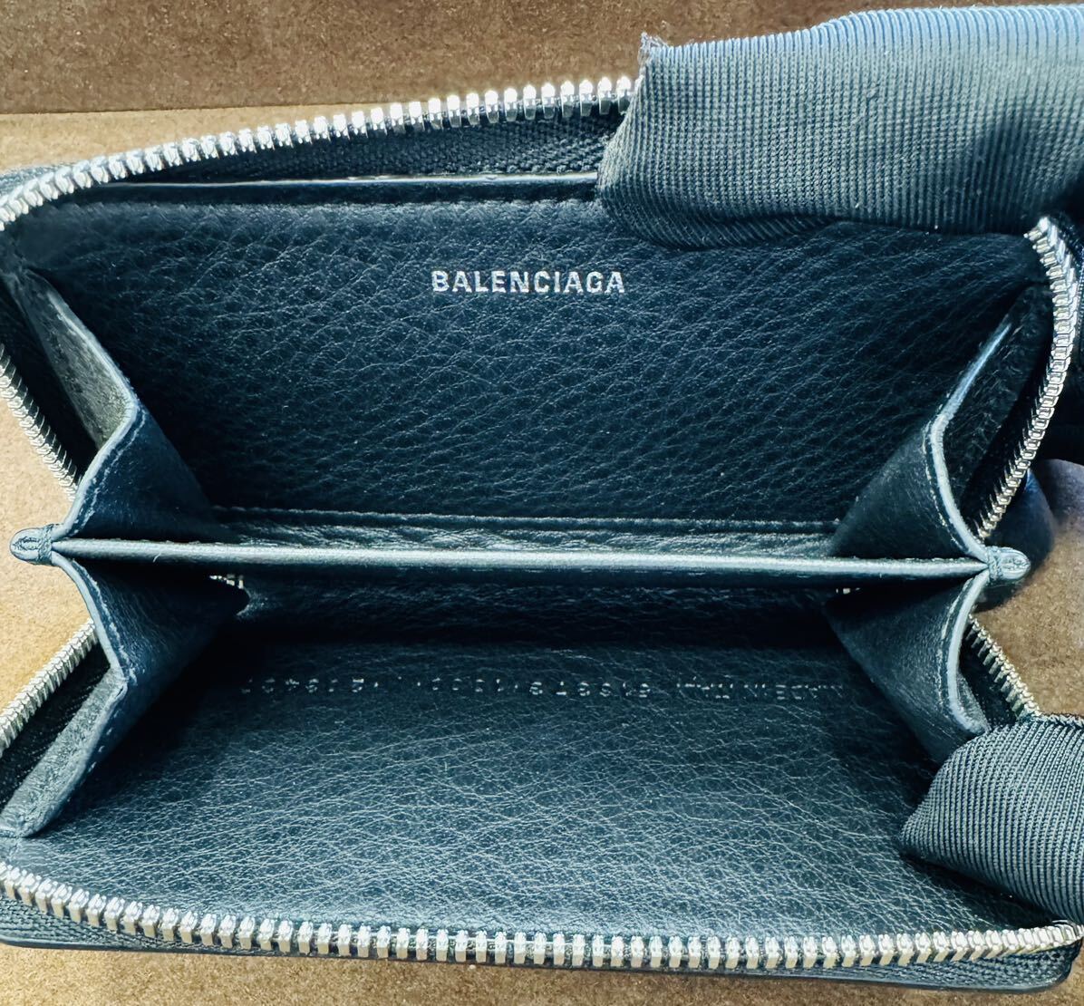 * оценка settled * прекрасный товар *BALENCIAGA кожа черный ячейка для монет футляр для карточек 