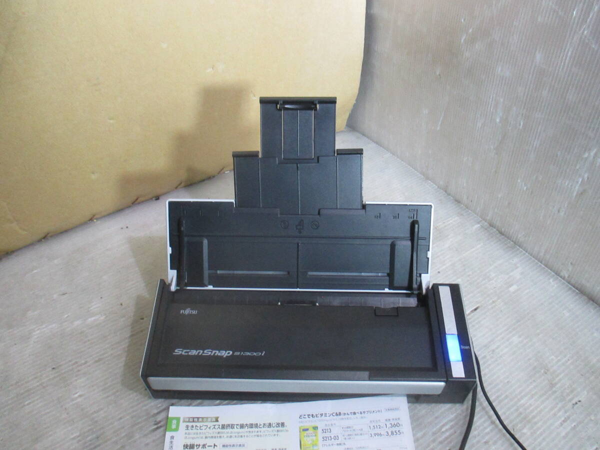 [F60501-1]★ Fujitsu  FUJITSU  сканер  ScanSnap S1300i (A4... поверхность  )  обобщение   сканирование   количество  7078 шт. 　 сам товар   только ★