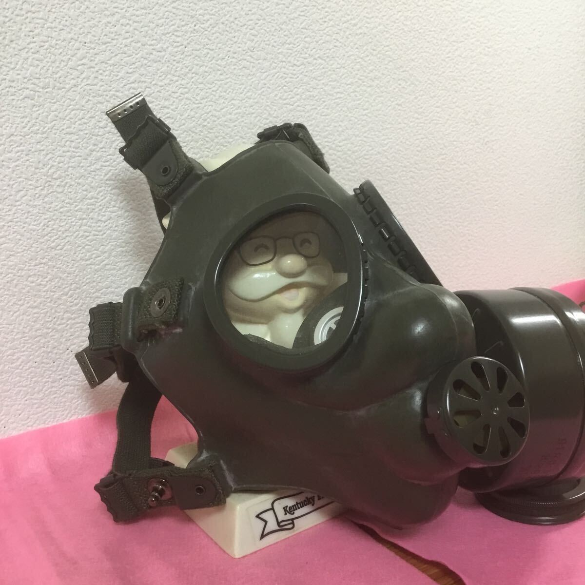 Z-641 self .. protection mask 2 type gas mask canister attaching the truth thing SKK Showa Retro Vintage size is image . reference .* present condition pick up 