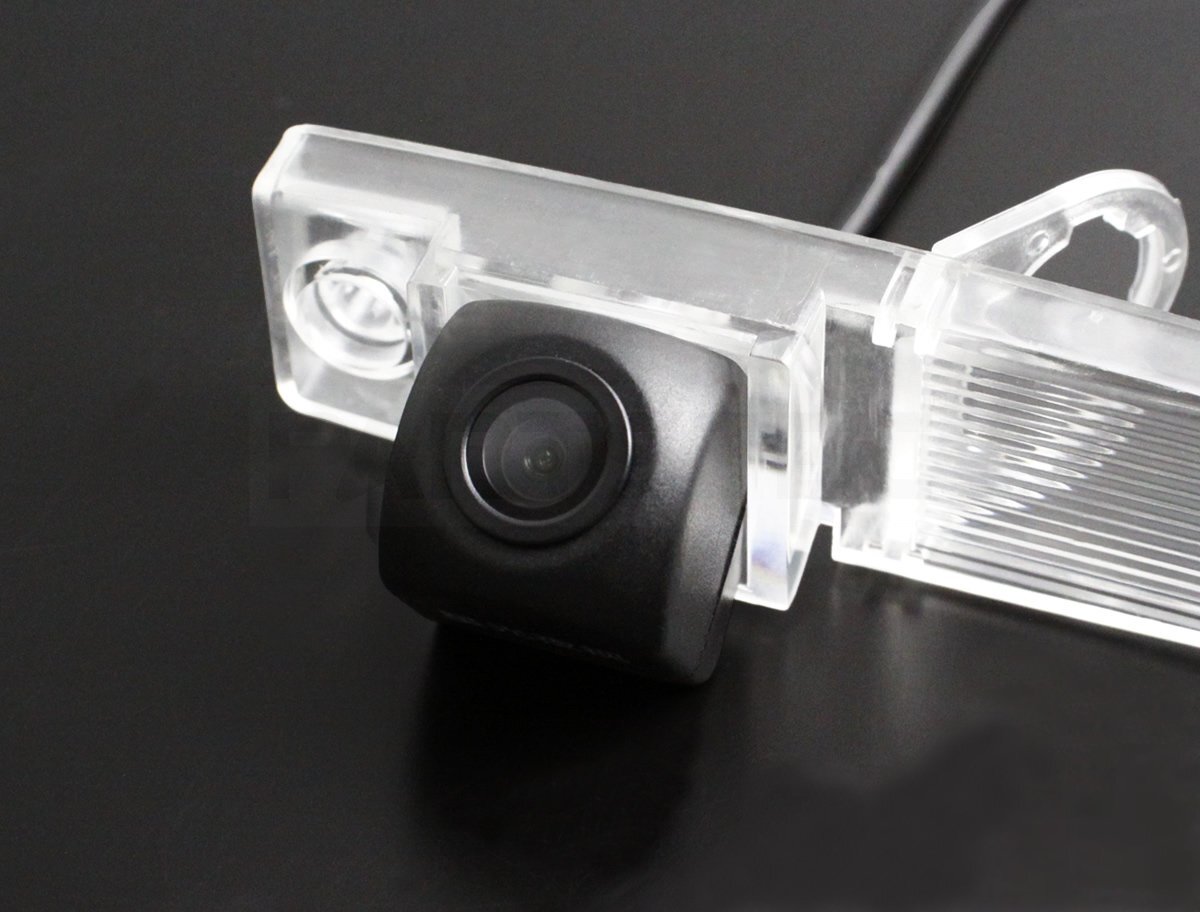 ハイエース 200系 バックカメラ ナンバー灯 一体型 専用設計 CCD 高画質 1型 2型 3型 4型 5型 6型 /134-57(B)_画像3