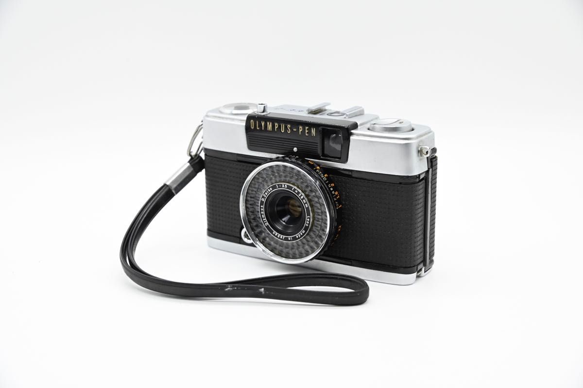 大人気 完動品 コンパクトハーフカメラ OLYMPUS PEN EE-3 ペン OLYMPUS-PEN