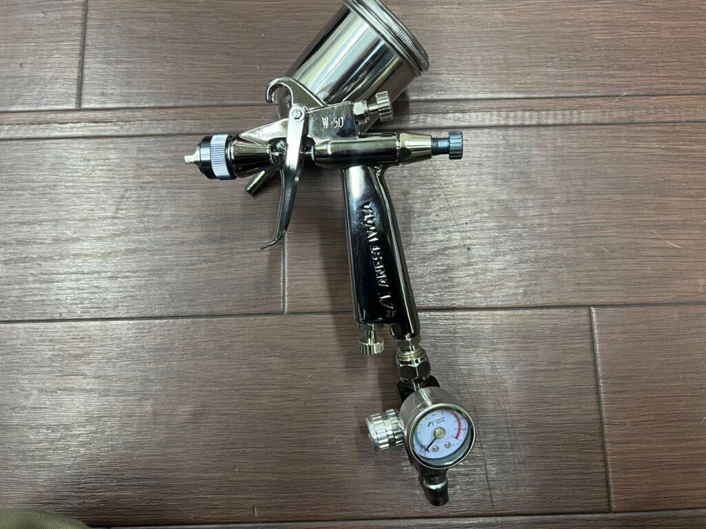 ane -stroke Iwata spray gun kiwami W-50-136BGC Mini gun at hand pressure gauge secondhand goods beautiful goods box instructions attaching 