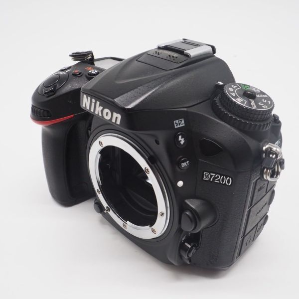 ■良品■ Nikon ニコン デジタル一眼レフカメラ D7200 ボディ_画像2