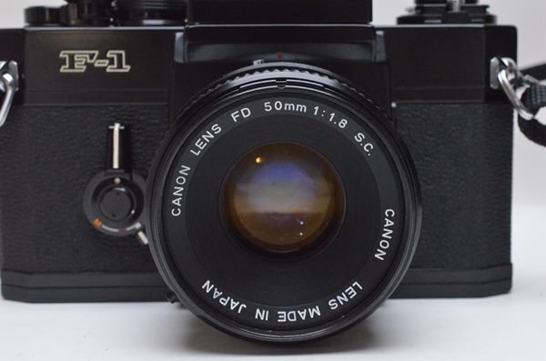 良品 Canon F-1 フィルムカメラ 旧F-1N F-1改 後期モデル ボディ FD 50mm 1:1.8 S.C レンズ キャノン ケース付_画像6