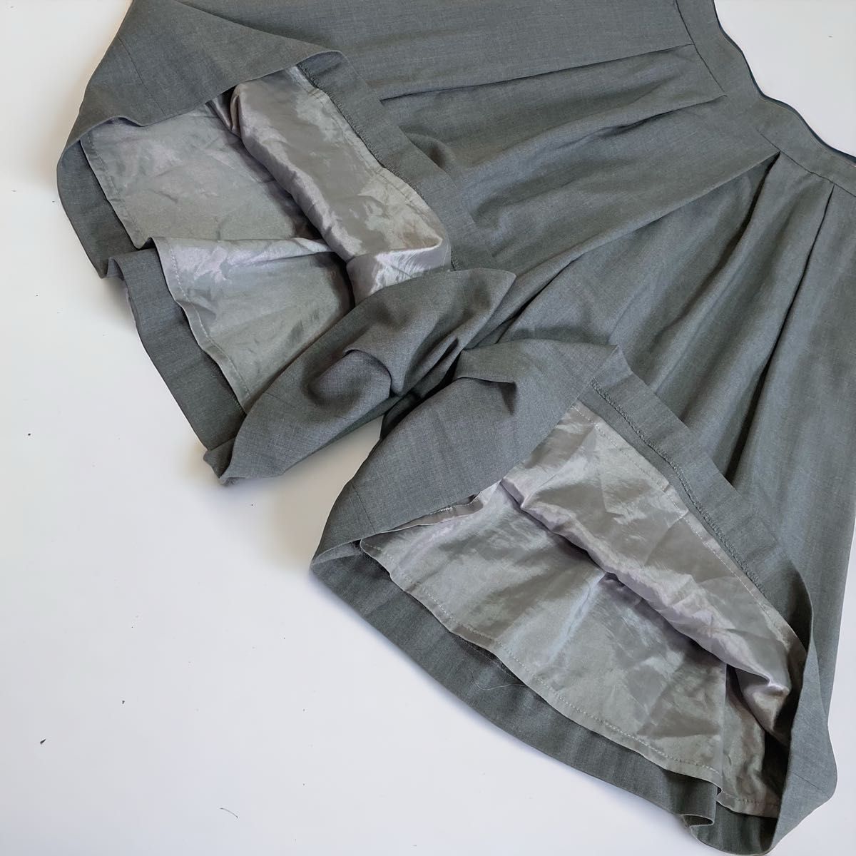 ナラカミーチェ　ラップスカート風　タックフレアパンツ　ワイドパンツ　サイズ1　S〜M　グレー　ガウチョパンツ