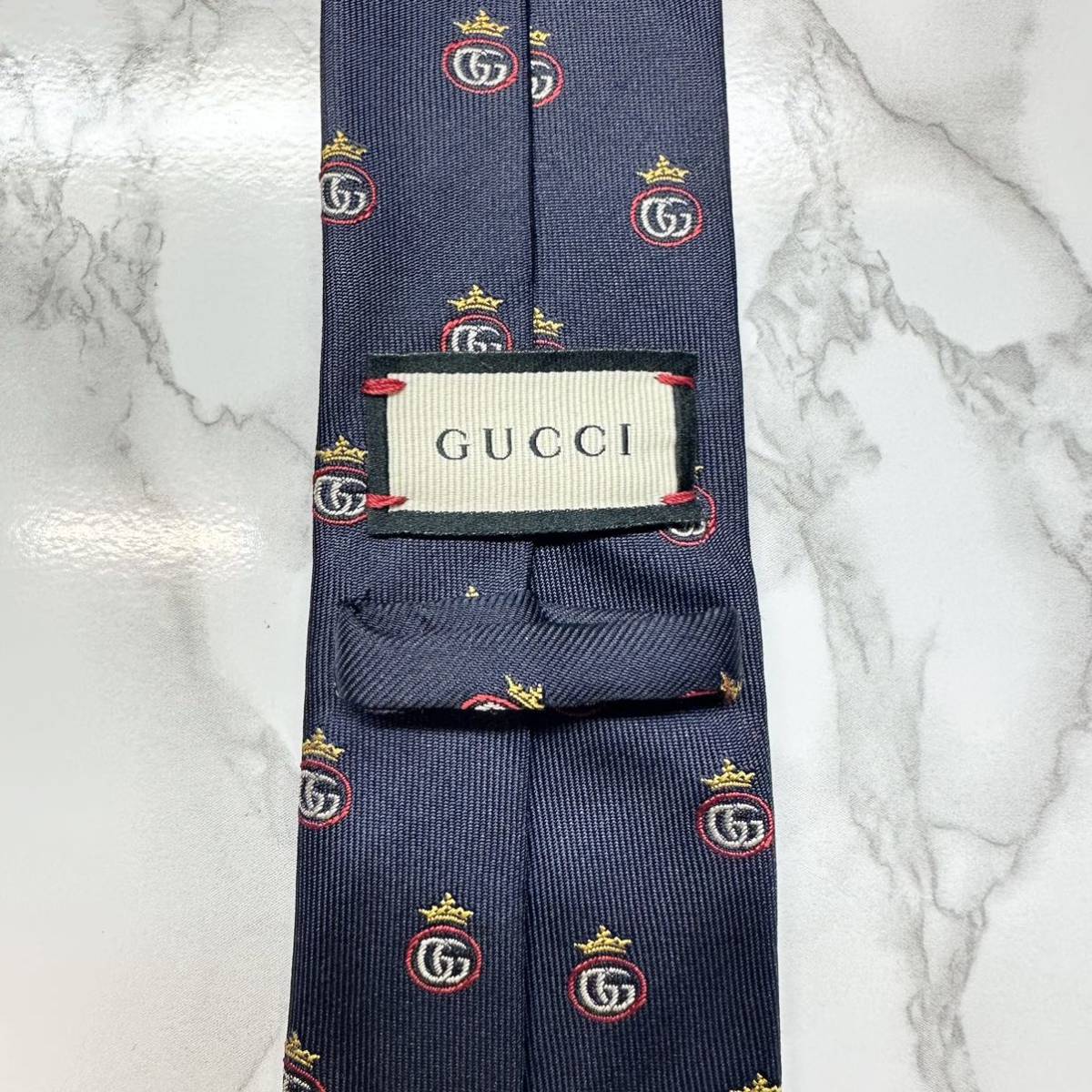 極美品 現行タグ レア GUCCI ネクタイ シルク100% GG柄 極美品 現行タグ レア GUCCI ネクタイ シルク100% GG柄