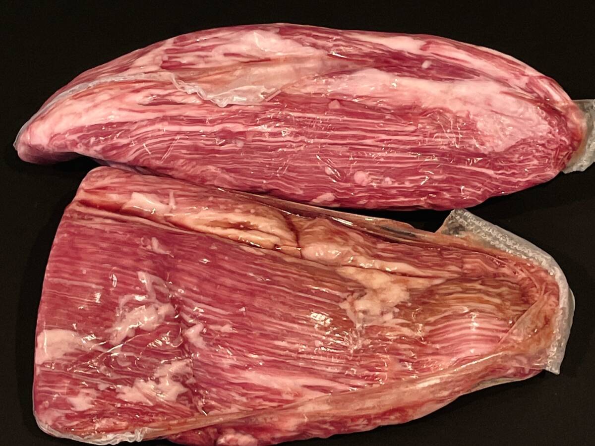 [ selling up ] Aomori prefecture production [... . peace cow ] fillet block te-to& Mignon 1.0./2 pack cut . only specifications finest quality lean steak high class yakiniku safety reality goods image 