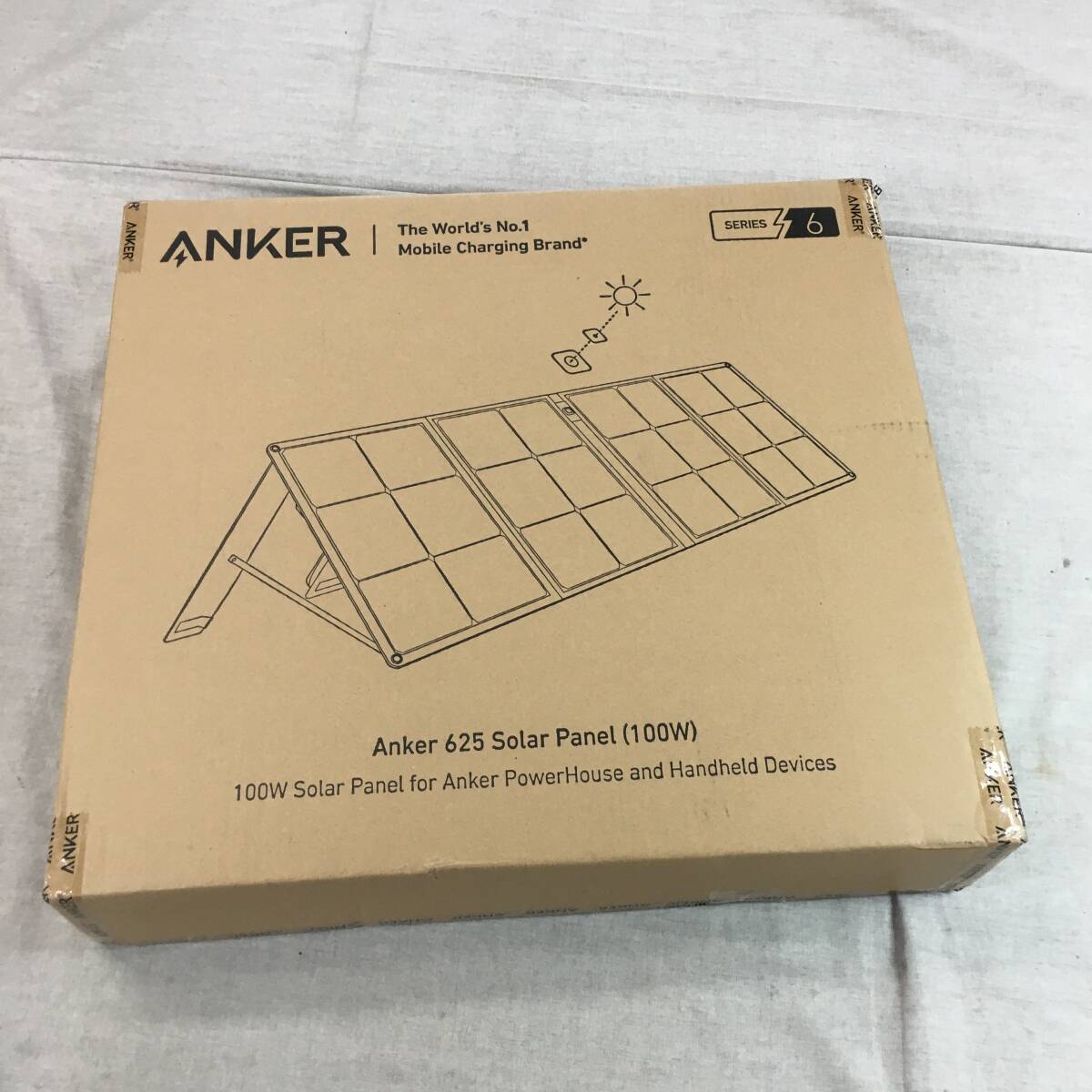 現状品 Anker 625 Solar Panel 100W ソーラーパネル 高効率 折り畳み式 USBポート搭載 Anker ポータブル電源対応 A2431の画像1