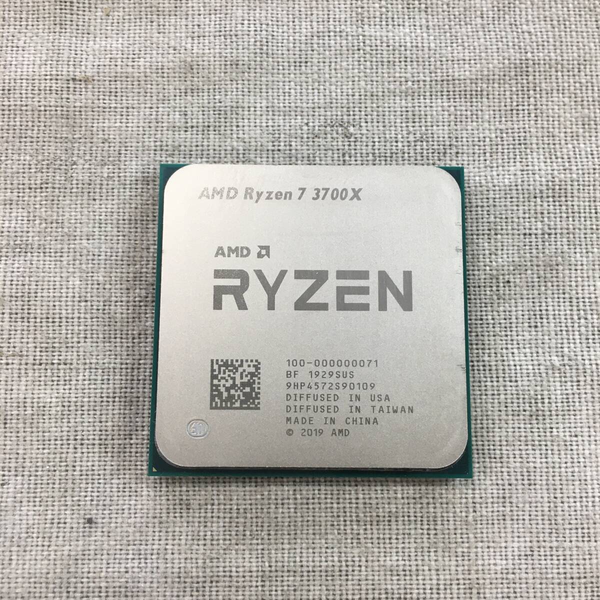 現状品 AMD Ryzen 7 3700X 3.6GHz 8コア / 16スレッド 36MB 65Wの画像1