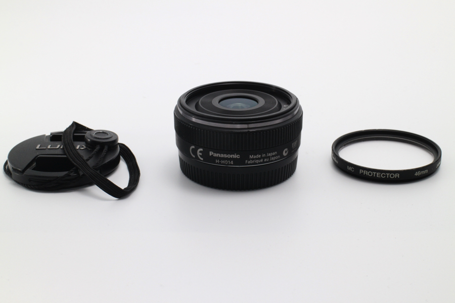 4639- パナソニック Panasonic 単焦点パンケーキレンズ LUMIX G 14mm/F2.5 ASPH. H-H014 超美品_画像1