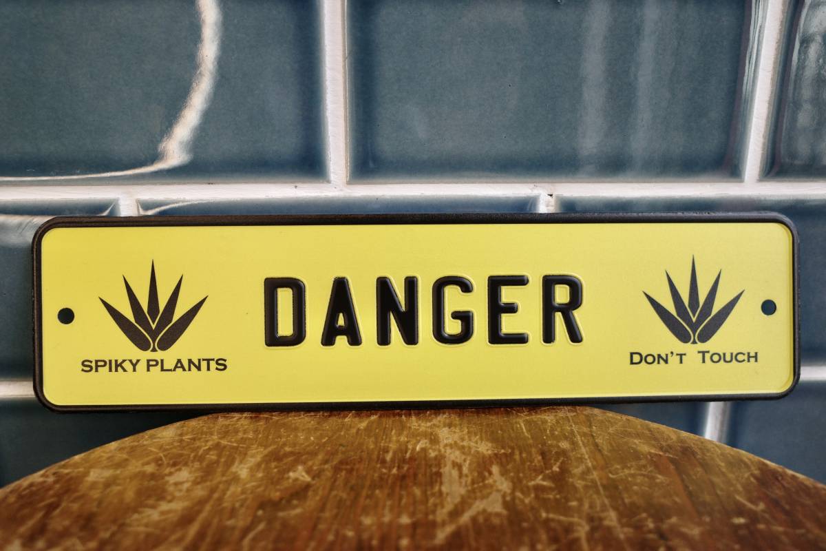  new goods DANGER PLANTS Mini plate yucca cactus metal autograph signboard Setagaya base interior american house Mexico 