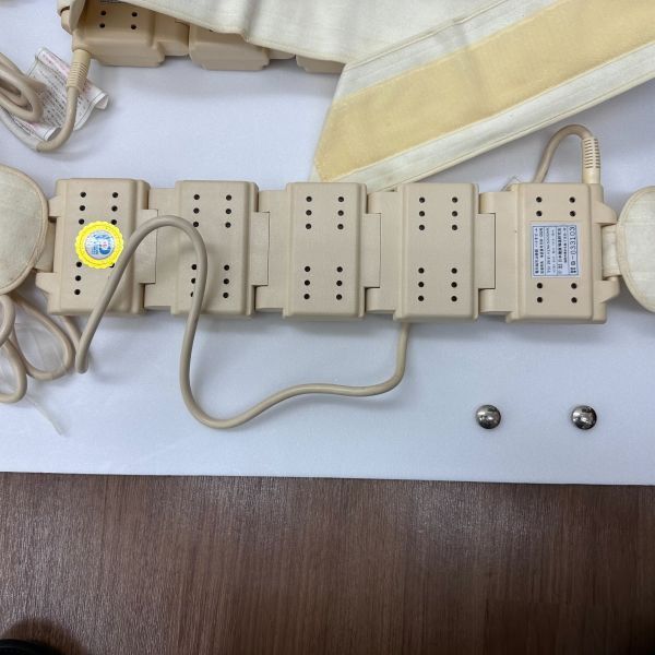 nit 日本健康増進研究会 バイオビーム 59B-1200号 電気磁気治療器 ケース 取説付き 通電確認済み_画像3
