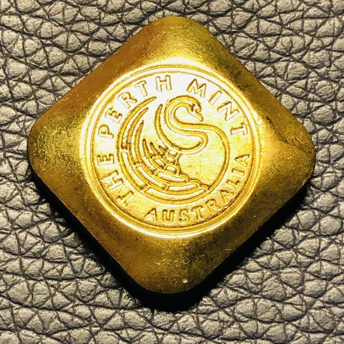 外国古銭 オーストラリア The Perth Mint パース造幣局 1オンス 四角 小型金貨の画像1