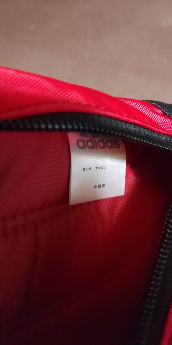 新品adidas赤、黒リュックサック_画像7