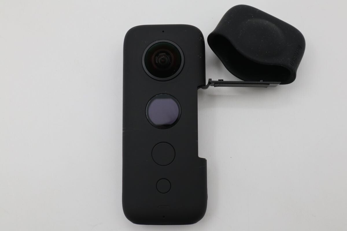 ★☆全額返金保証！最速発送！【Insta360 ONE X 360度アクションカメラ】★☆（202311-24799-kaitori）_画像1