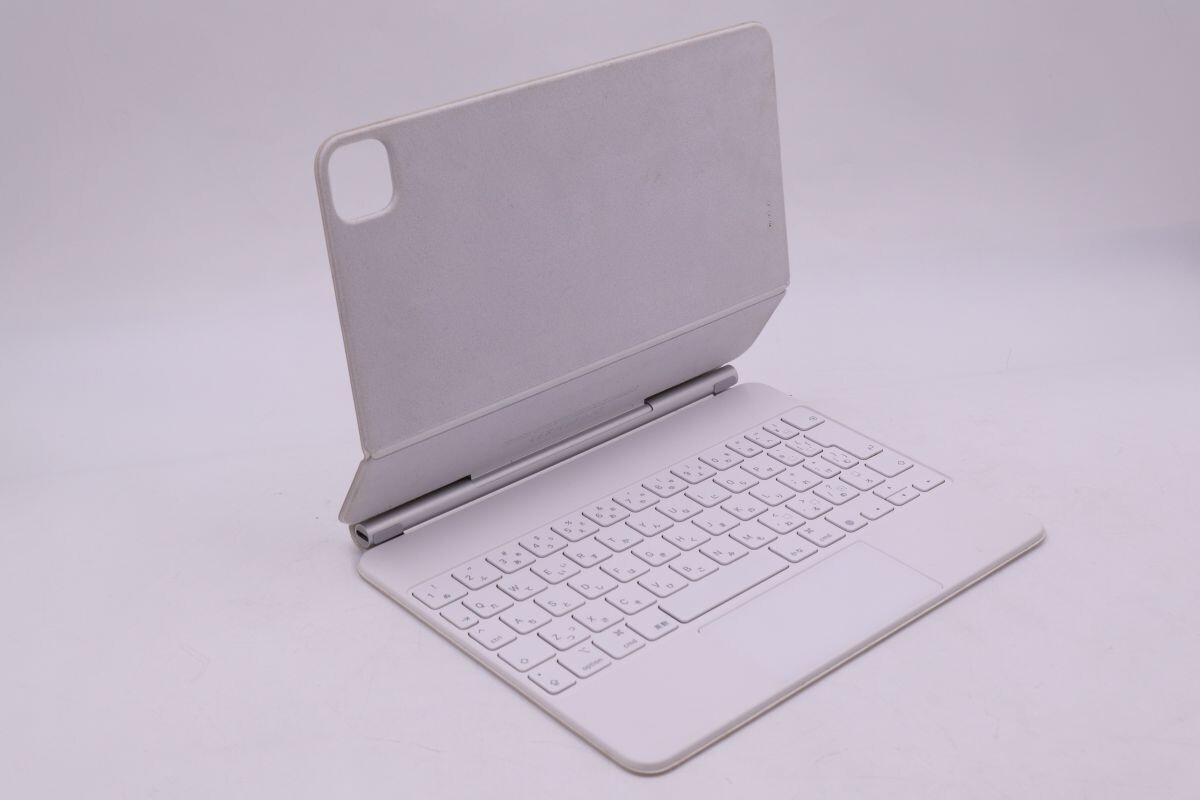 ★☆全額返金保証！最速発送！【Apple iPad Magic Keyboard White MJQJ3J/A】★☆（202403-18233-PCkaitori）_画像1