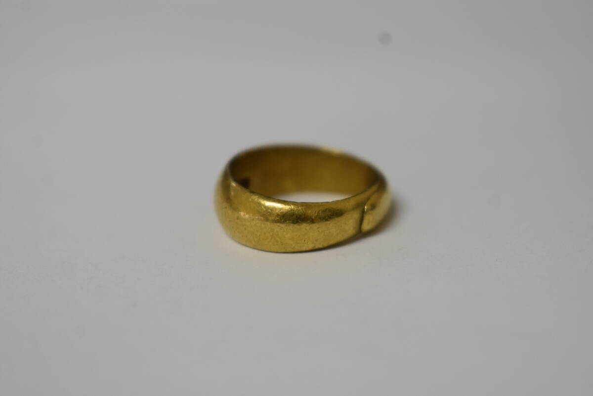 u. товар оригинальное золотое кольцо кольцо K24 примерно 8.9g