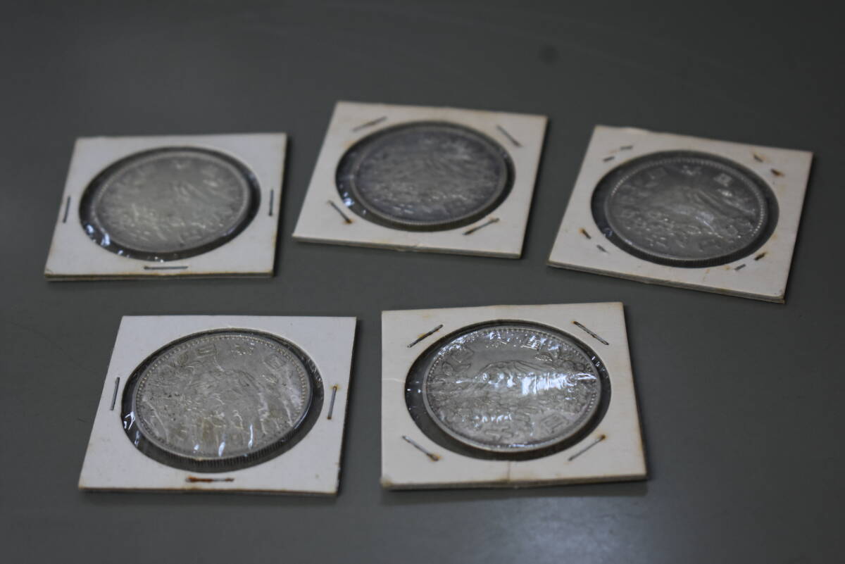 うぶ品 1964年 東京オリンピック 1000円銀貨 コインホルダー入り ５枚まとめて 千円銀貨 昭和39年の画像3