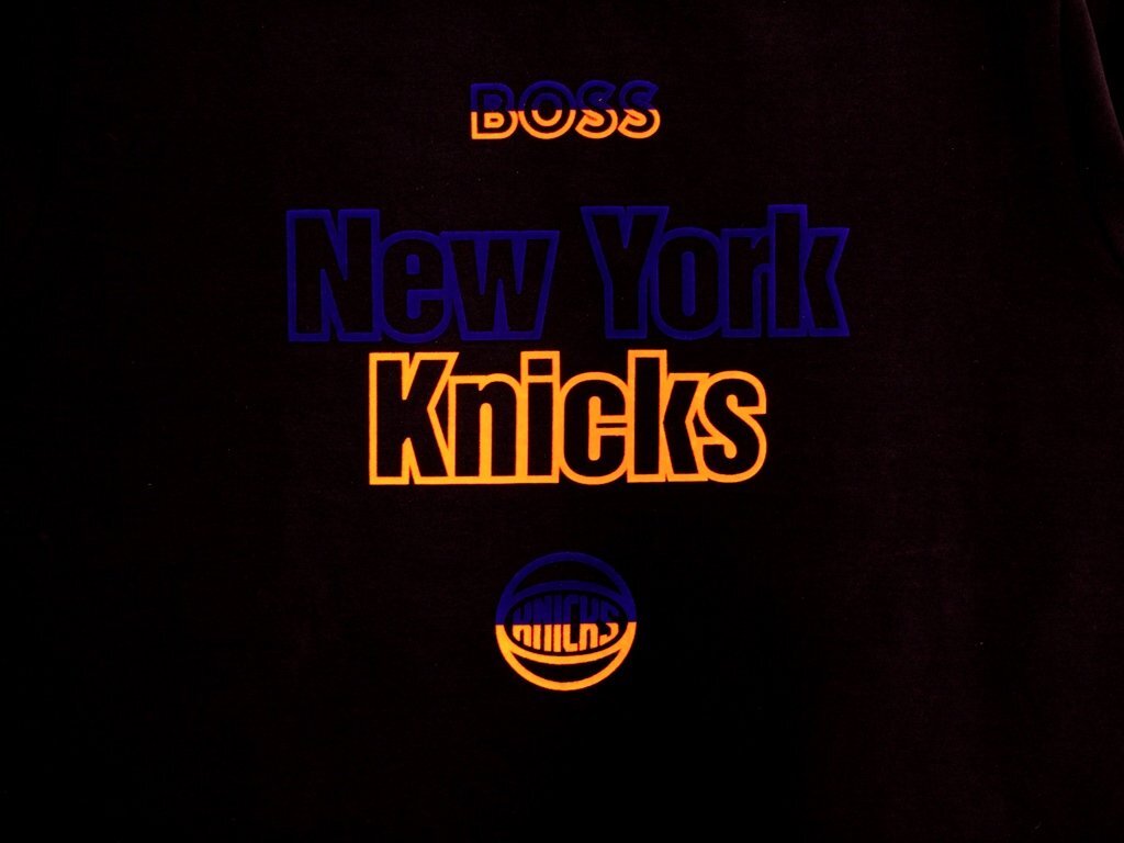 4万新品◆XXL◆ボス BOSS×NBAコラボ NY KNICKS ロゴ クルーネックスウェットプルオーバー 黒『Windmill_4_NBA』1円_画像6