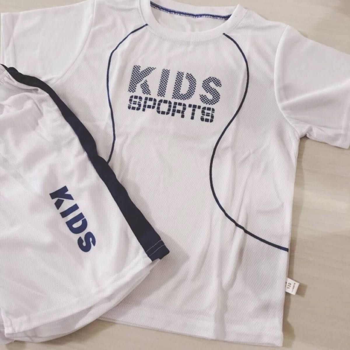 セットアップ スポーツ ユニフォーム キッズ 子ども パジャマ 部屋着 運動着 上下セット 半袖 ハーフパンツ Tシャツ