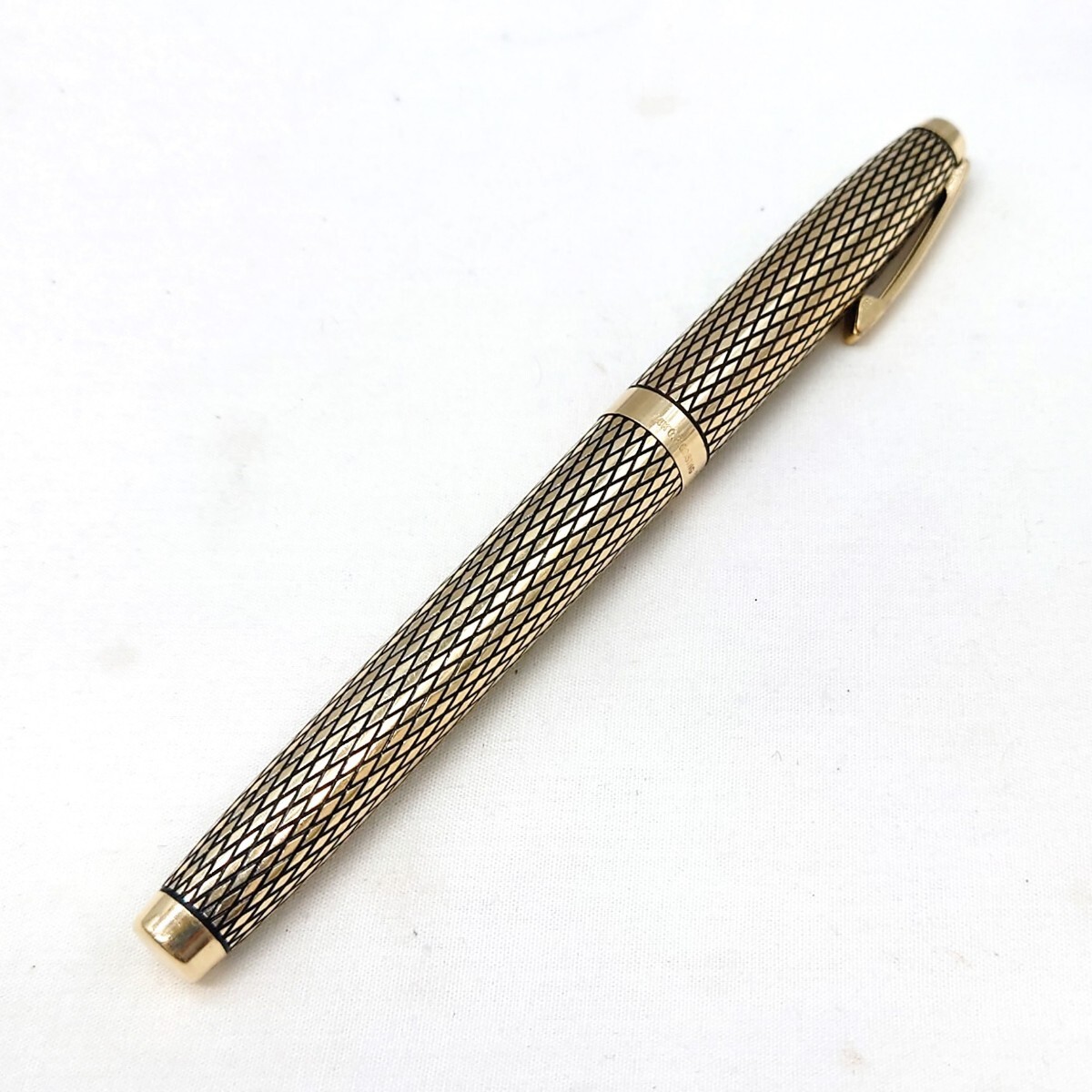 【美品】 シェーファー 万年筆 14KGF ペン先14K 585 SHEAFFER 筆記具 ペン ゴールド 金 網目模様 ヴィンテージ hgs107_画像1