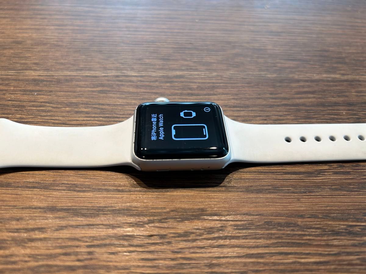 Apple Apple Watch 3 38mm アップルウォッチ スマートウォッチ 本体 GPSモデル　おまけ　2種類のバンド