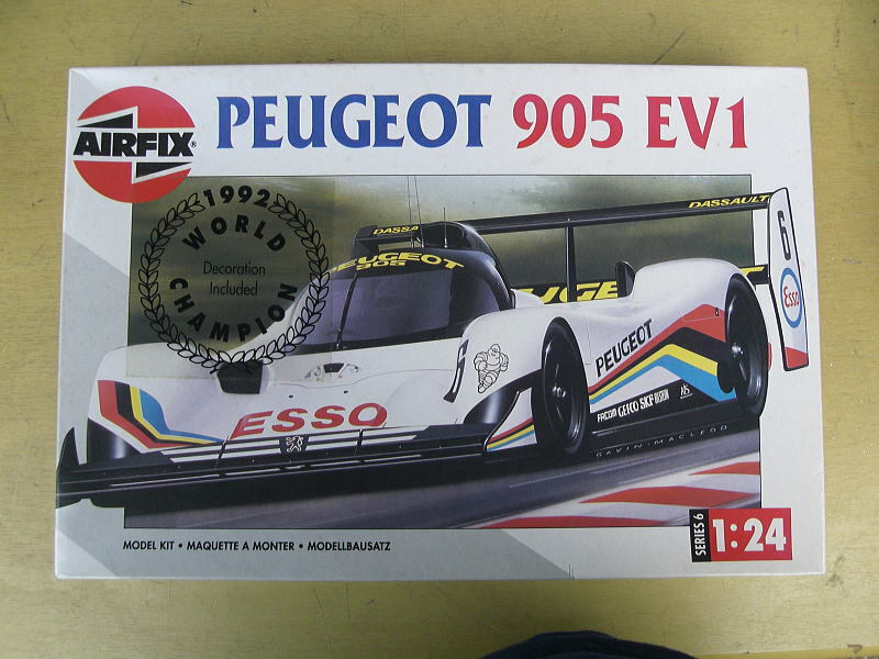 1/24 AIRFIX Peugeot 905 EV1