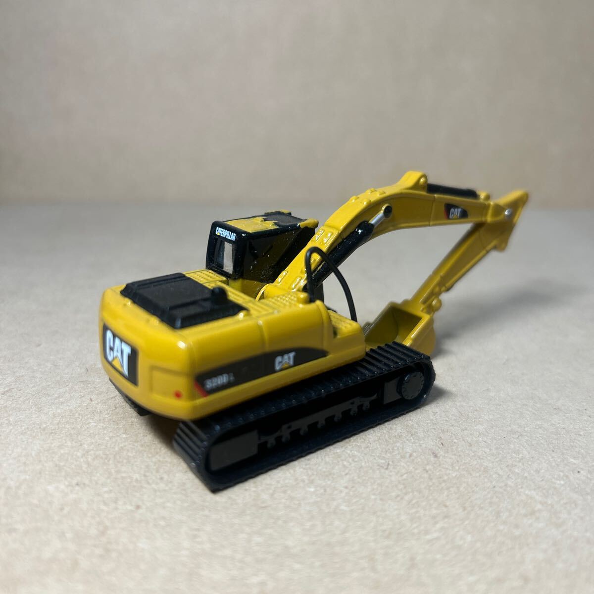 1/87 CAT3200L ショベルカー_画像3