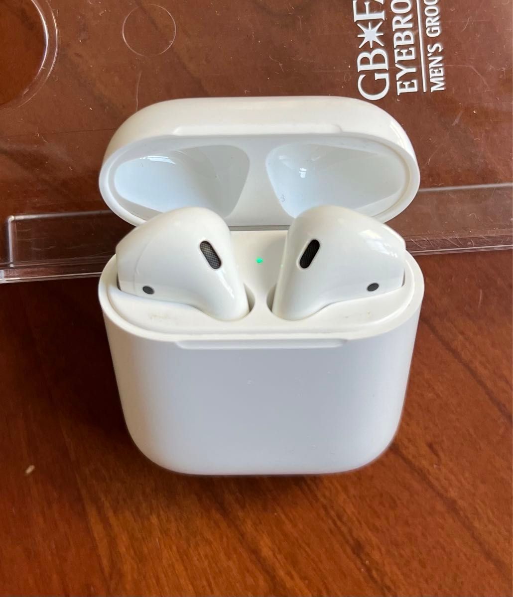 Apple AirPods アップル エアーポッズ 第1世代 ※イヤホンは充電切早いです【美品】