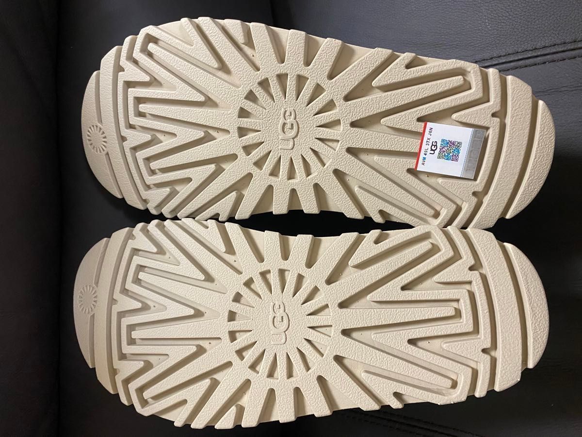 UGG GOLDENGLOW 24cm 新品未使用|Yahoo!フリマ(旧PayPayフリマ) UGG GOLDENGLOW 24cm 新品未使用|Yahoo!フリマ(旧PayPayフリマ)