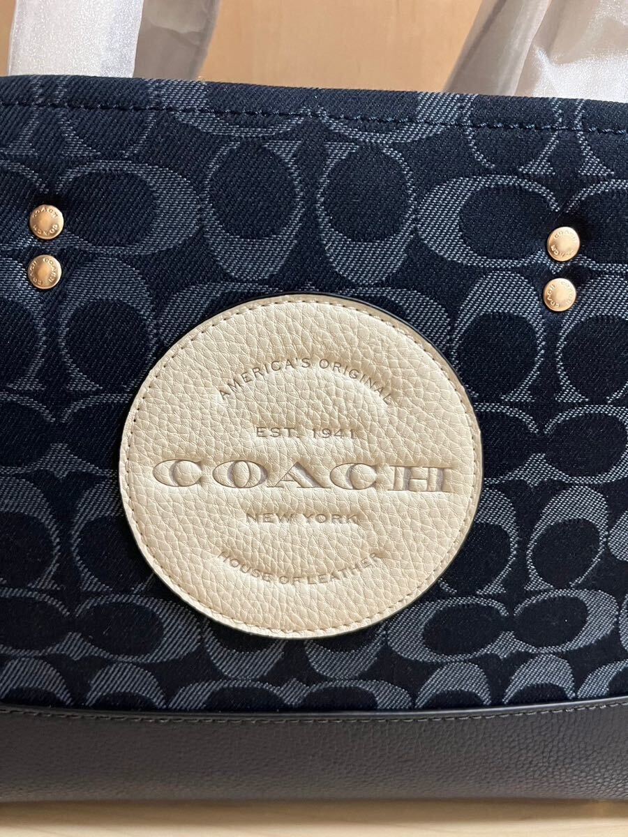 COACH デンプシーキャリーオール　2wayトートバッグC2826_画像2