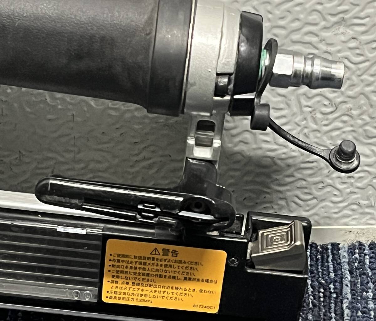 【極美品】makita マキタ 常圧 50mm 仕上釘打機 AF502N フィニッシュネイラ 大工道具 エアツール 2388の画像4