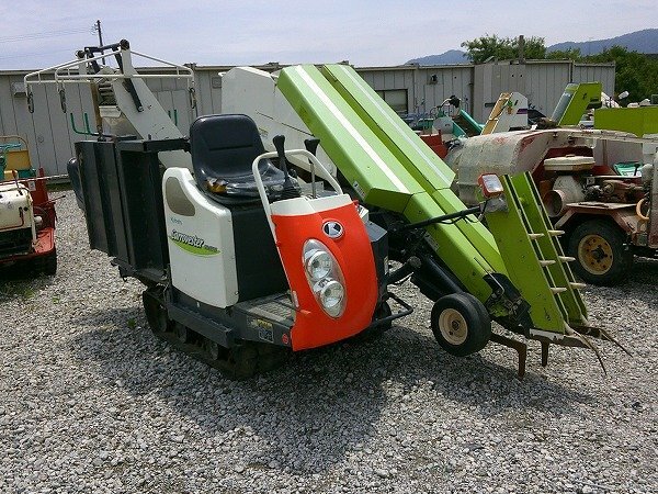 ◇徳島 クボタ 人参収穫機 carrovester CH-152F 使用時間 ◇徳島 クボタ 人参収穫機 carrovester CH-152F 使用時間