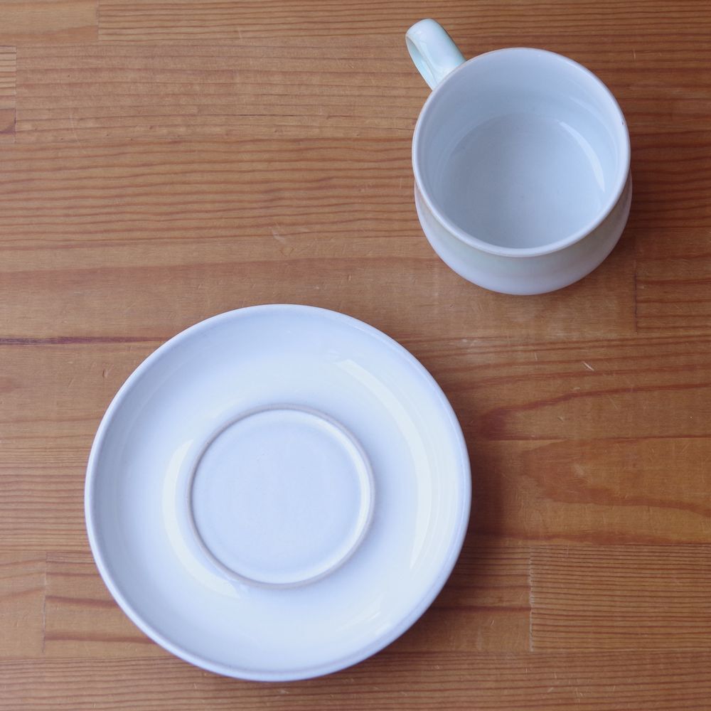 【難あり】デンビー コーヒーカップ ソーサー ドーヴィル 白 グリーン グラデーション DENBY Deauville シンプルモダン ヴィンテージ 食器_画像4