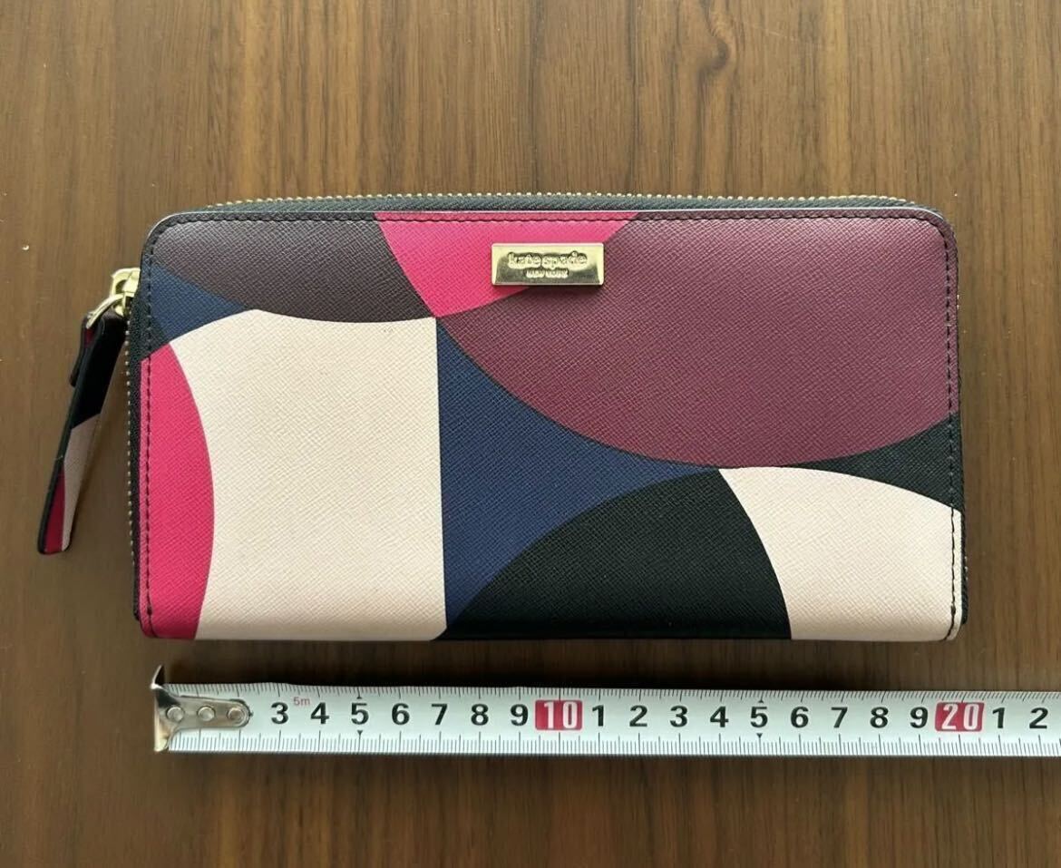 【中古】kate spade NEW YORK ケイトスペード ニューヨーク 長財布 ラウンドジップの画像1