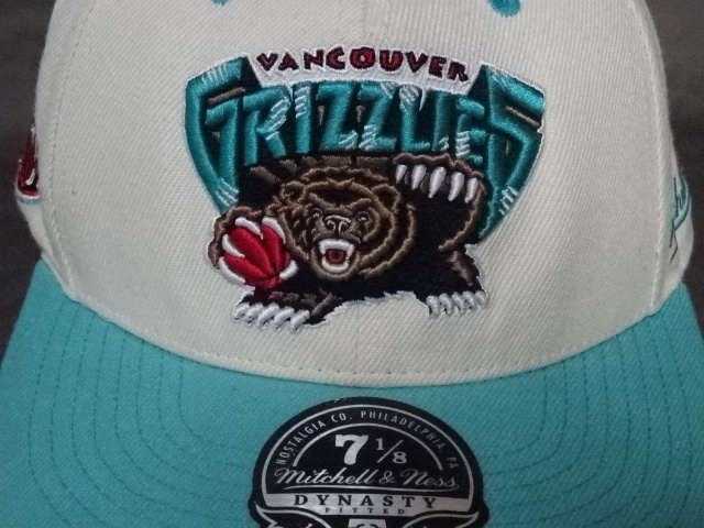 激レア USA購入【Mitchell & Ness】【HWC】NBA チーム創設 バンクーバーグリズリーズ【Vancouver Grizzlies】ロゴ刺繍入りキャップ中古良品_画像1