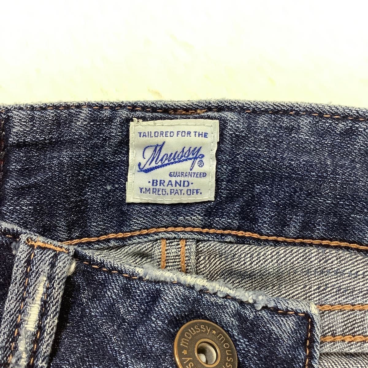 大人気】 MOUSSY デニム 24 ローライズ お尻ステッチ ジーンズ 大人気】 MOUSSY デニム 24 ローライズ お尻ステッチ ジーンズ