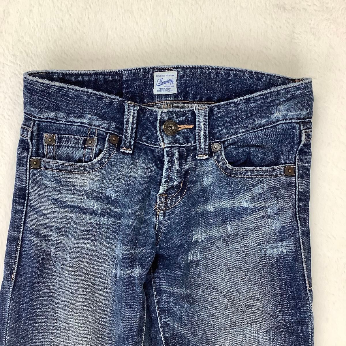 大人気】 MOUSSY デニム 24 ローライズ お尻ステッチ ジーンズ 大人気】 MOUSSY デニム 24 ローライズ お尻ステッチ ジーンズ