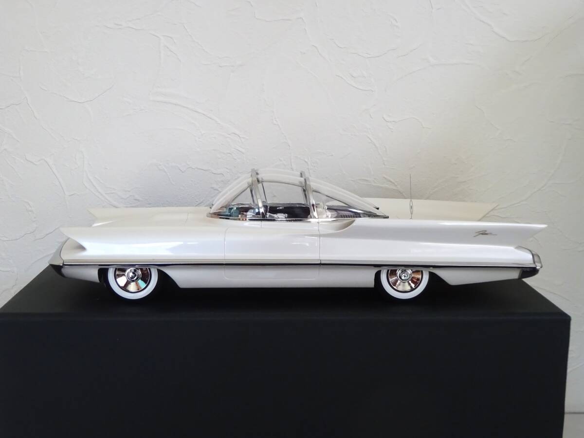 Yahoo!オークション - 1/18 リンカーン フューチュラ Futura Yahoo!オークション - 1/18 リンカーン フューチュラ Futura