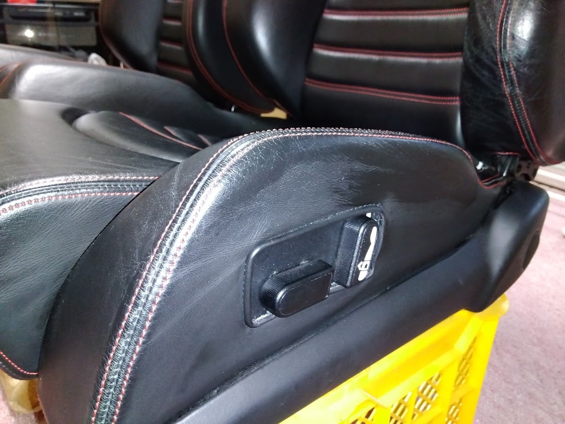  rare Ferrari 360 modena / Spider for original power seat ( black leather red stitch ) left right set 