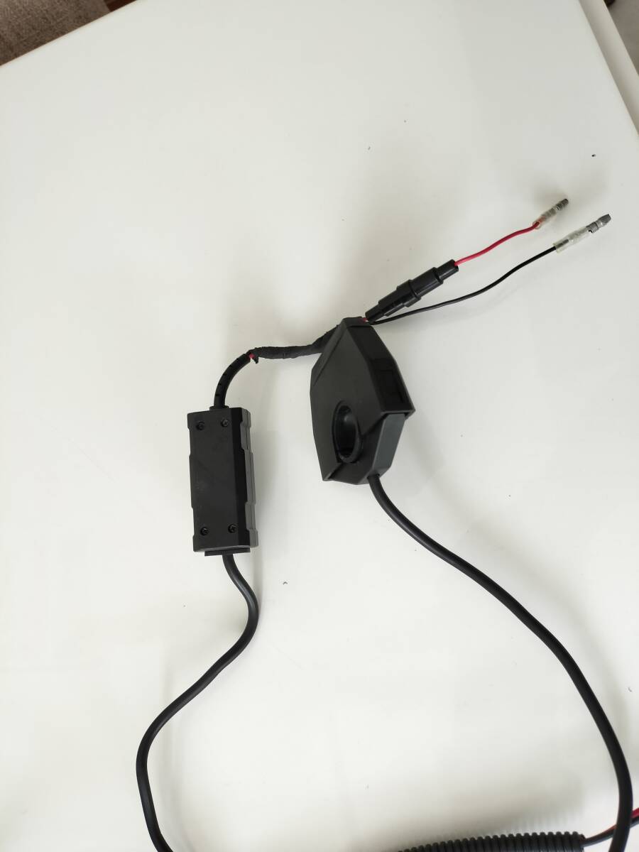 送料無料 デイトナ バイク専用電源 スレンダーUSB Type-A １ポート ハンドルマウント 薄型 USB電源