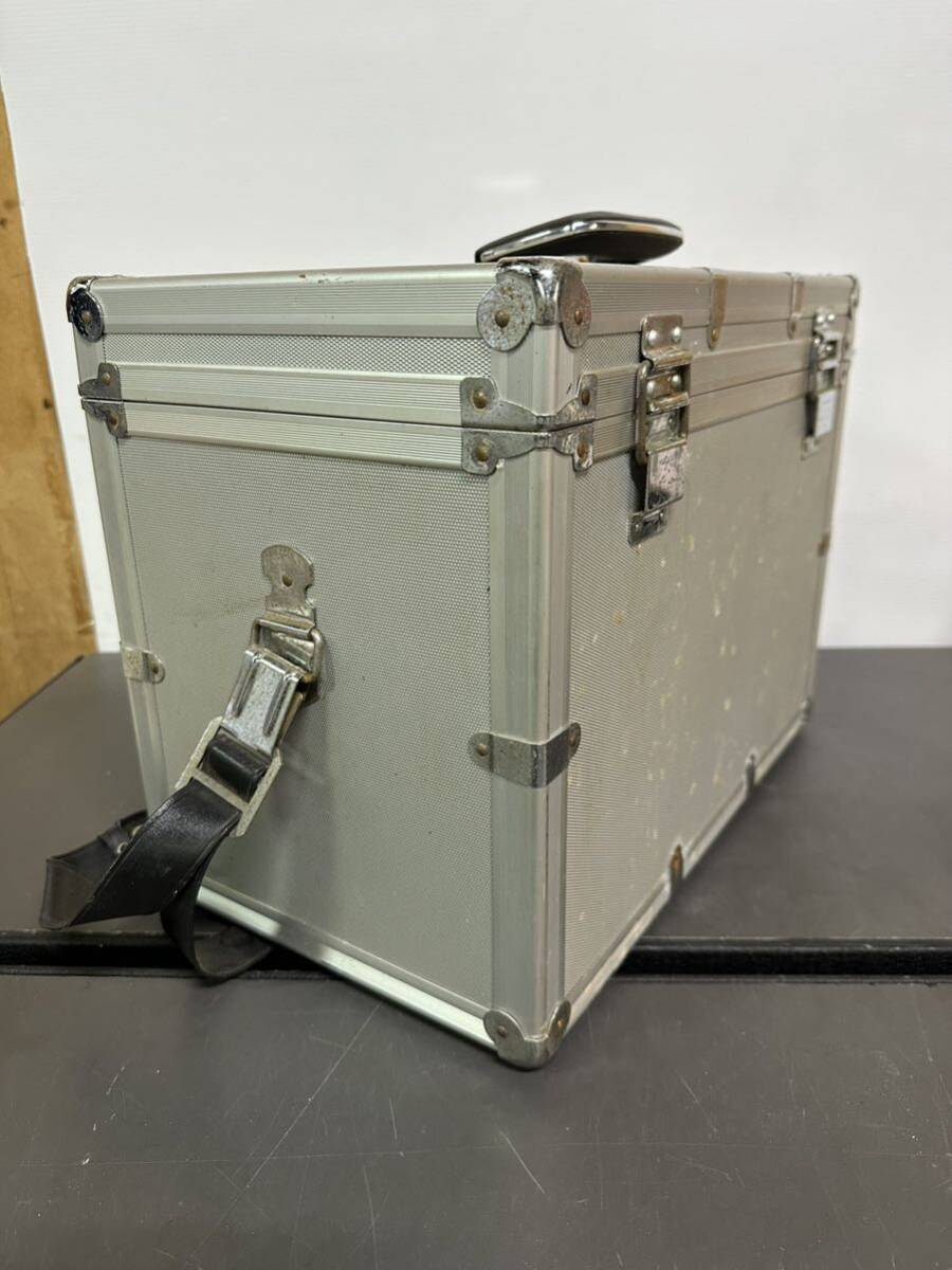 HAKUBA METAL CARRYING CASE ハクバ メタルキャリングケース カメラケース アルミケース 鍵付き 大型 の画像4