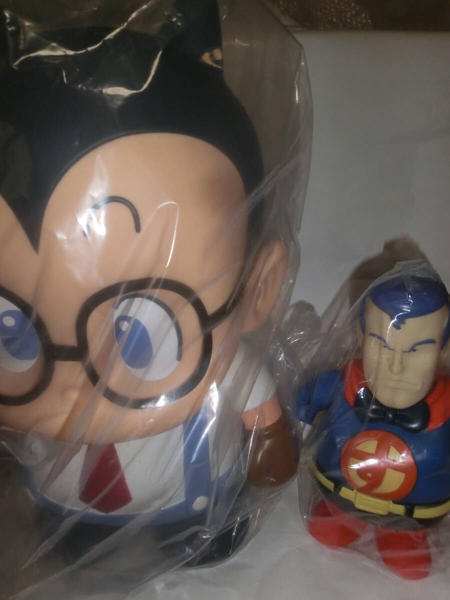 Dr.スランプアラレちゃん ドクタースランプ オボッチャマン おぼっちゃマン デカソフビ 特大ソフトビニールフィギュア 約40cm_スッパマン24cmソフビと比較