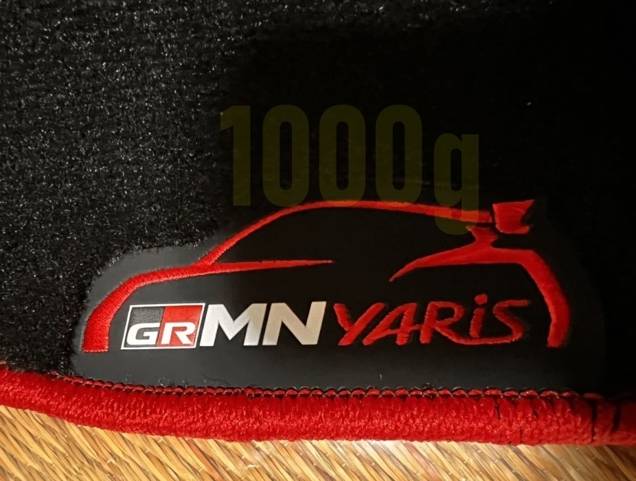 【トヨタ純正新品】TOYOTA 未使用品 ★超希少品★ GRヤリス GRMN 限定商品 フロアマット フロント 左右セット 赤ステッチ ヤリス_画像3