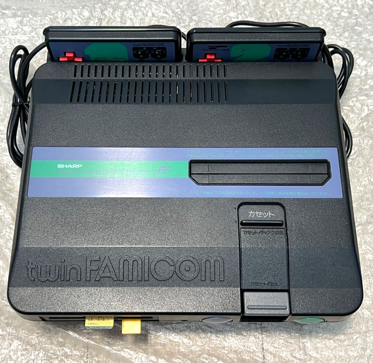 〈整備済み・FFマーク〉FC シャープ ツインファミコン 本体 後期型ブラック AN-505BK SHARP twin FAMICOM ファミリーコンピュータ nes_画像2