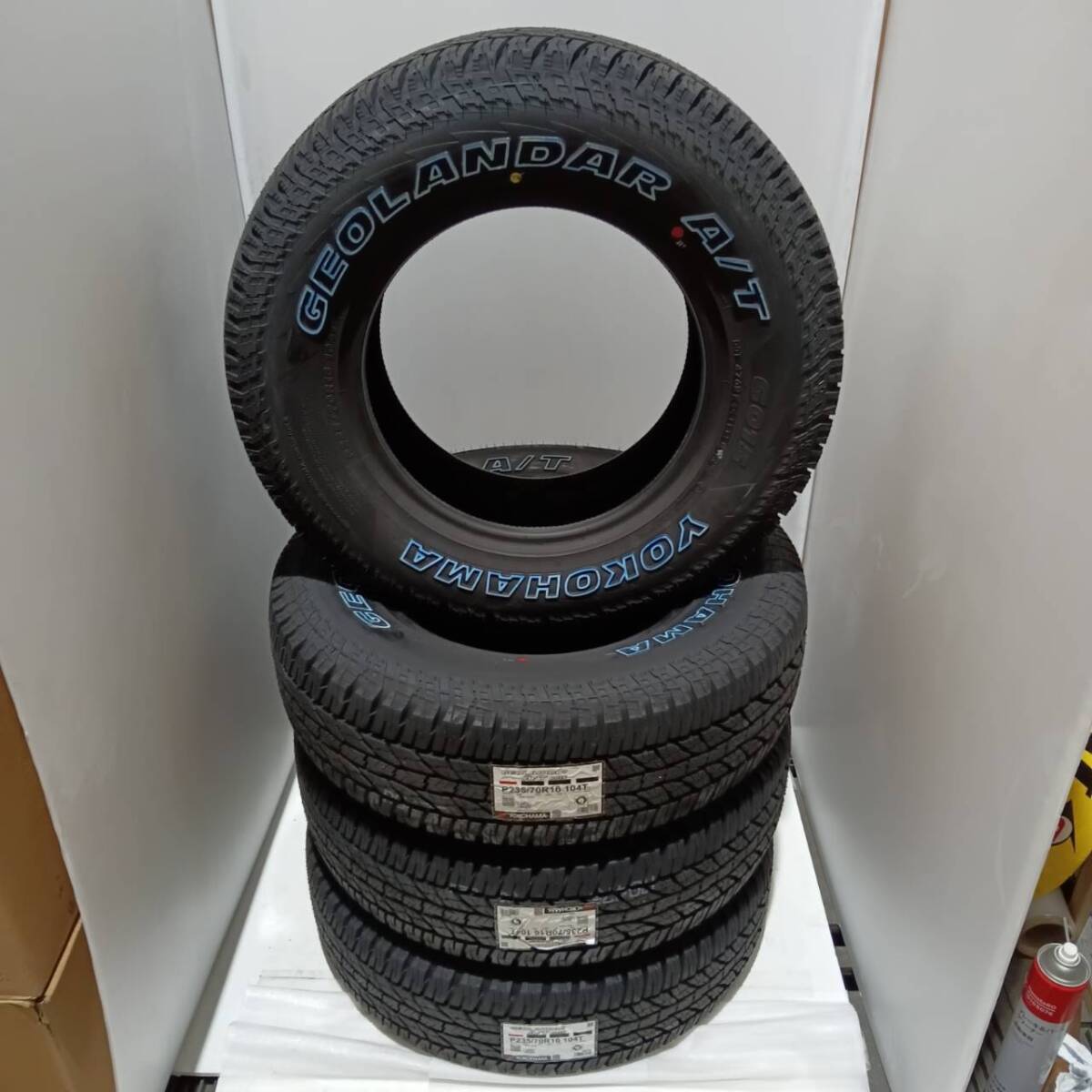 【4本】 在庫有り ヨコハマ ジオランダーA/T G015 P235/70R16 104T 2024年製 ホワイトレター 235/70-16 倉庫保管 新品_新品タイヤ4本の出品です！