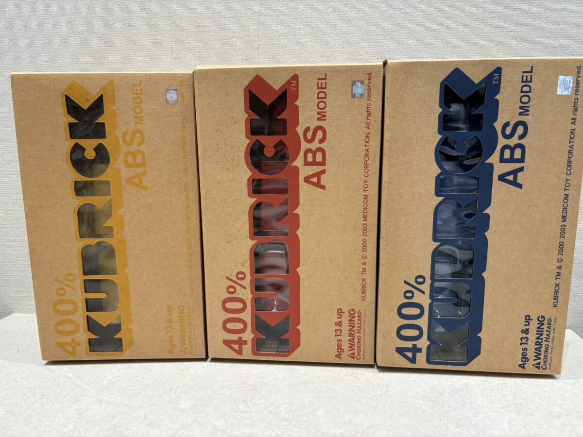 M4087 [ unopened contains ]MEDICOM TOY/meti com toy KUBRICK/ Kubrick 400% ABS MODEL 3 point set red blue yellow 