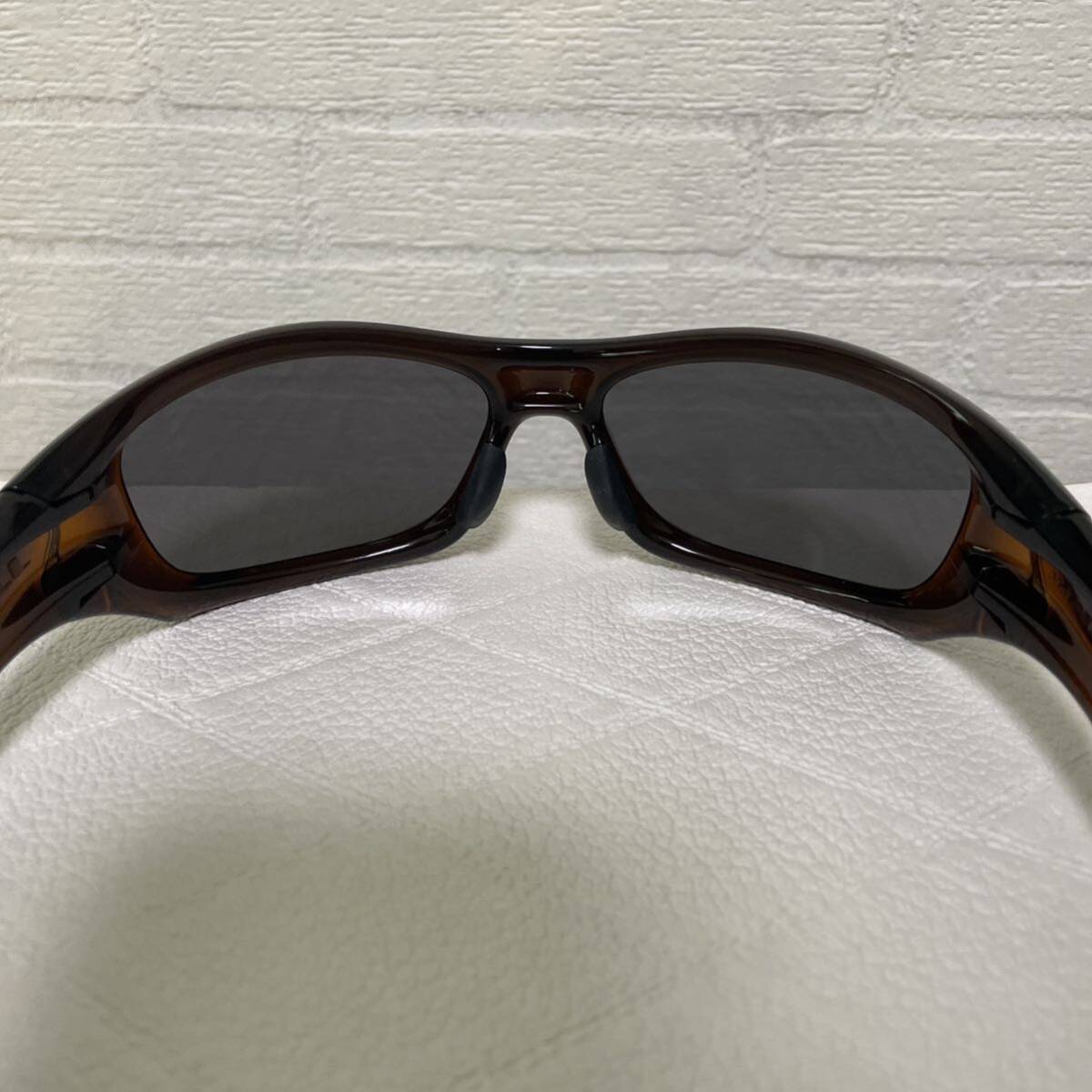 5610円 OAKLEY PITBULL 偏光サングラス 美品 オークリー 5610円 OAKLEY PITBULL 偏光サングラス 美品 オークリー
