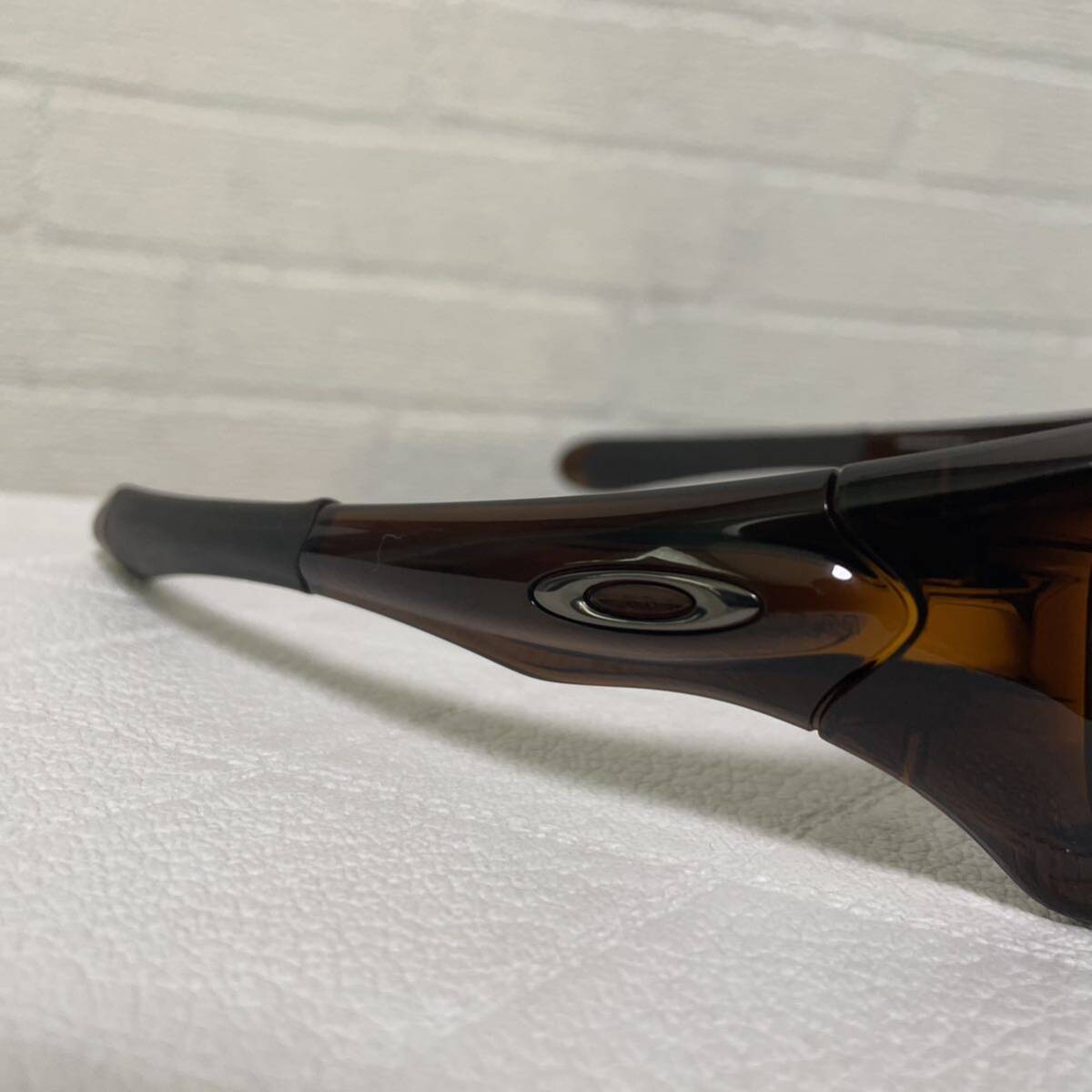5610円 OAKLEY PITBULL 偏光サングラス 美品 オークリー 5610円 OAKLEY PITBULL 偏光サングラス 美品 オークリー