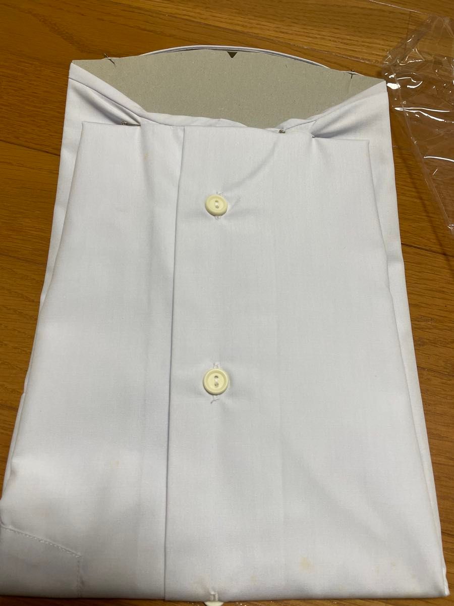 シミあり　未使用品　半袖丸襟　KANKOスクールシャツ145センチ
